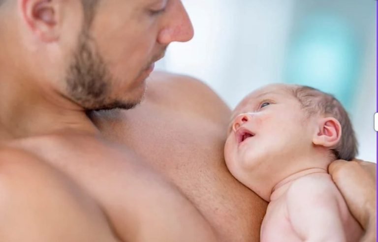 Un parent accompagnant, pleinement présent et impliqué auprès de son bébé